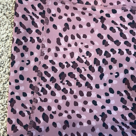 High waisted animal print yoga stretch 3/4 length leggings - Picture 3 of 5